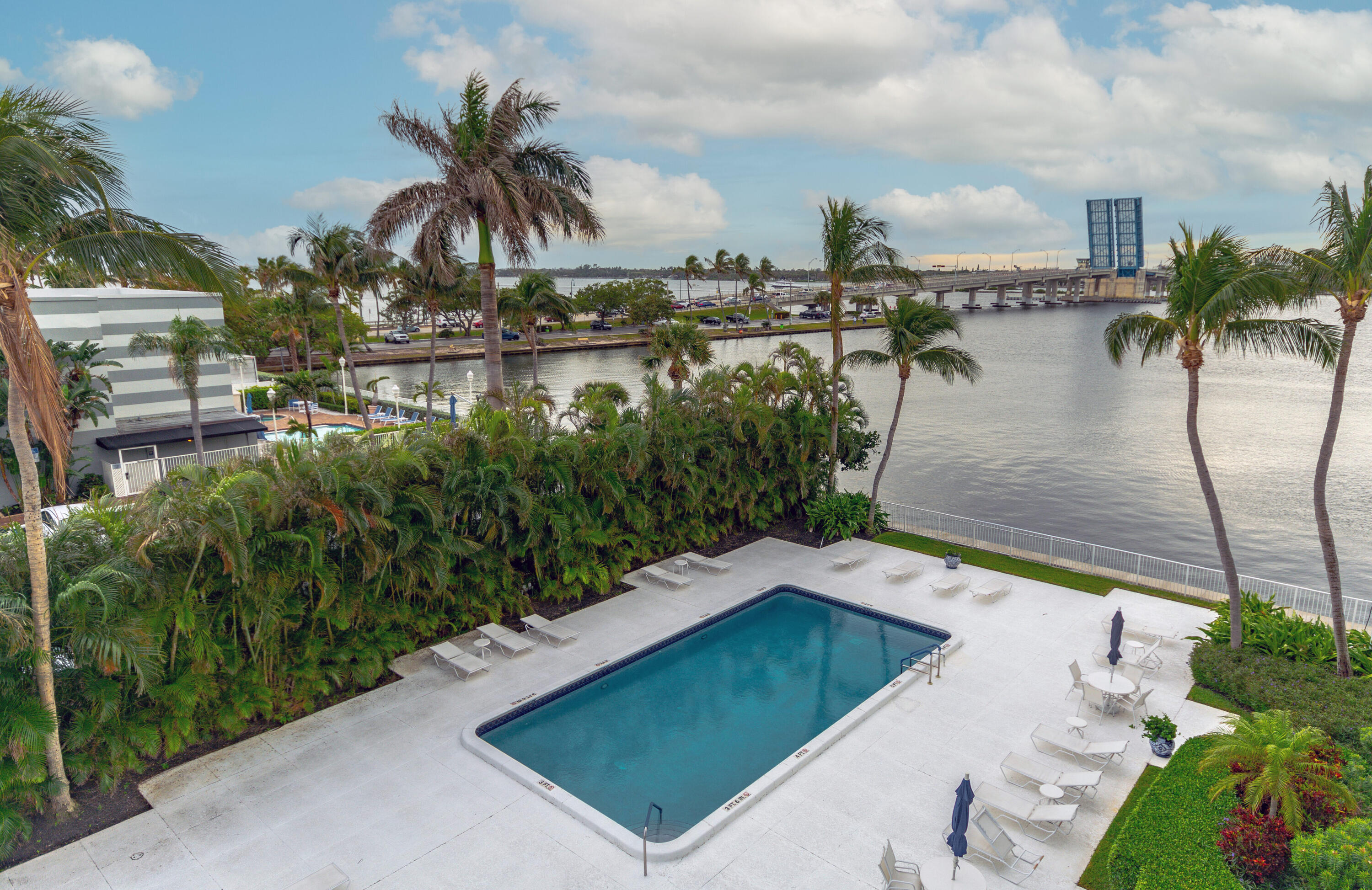 2860 South Ocean Boulevard, Unit 301 Palm Beach, FL 33480 - Photo 20 of 31 2860 S Ocean Blvd 415 Palm-print-040-037