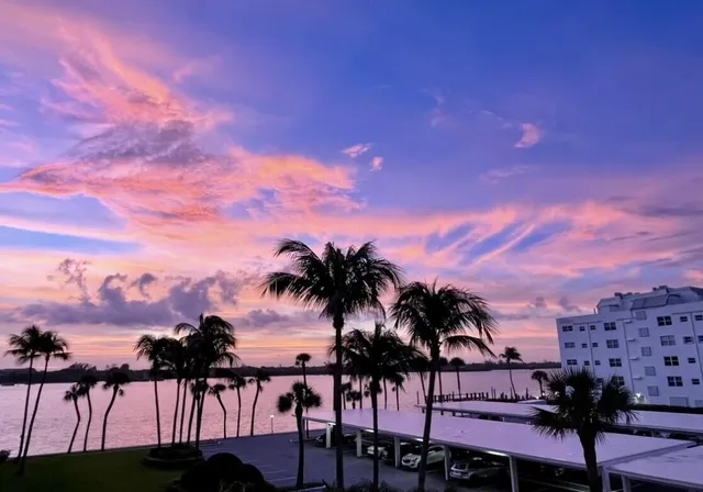 $10,000 | 2860 South Ocean Boulevard, Unit 301, Palm Beach, FL 33480