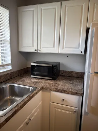 $1,630 | 5150 Northeast 6th Avenue, Unit 109, Oakland Park, FL 33334