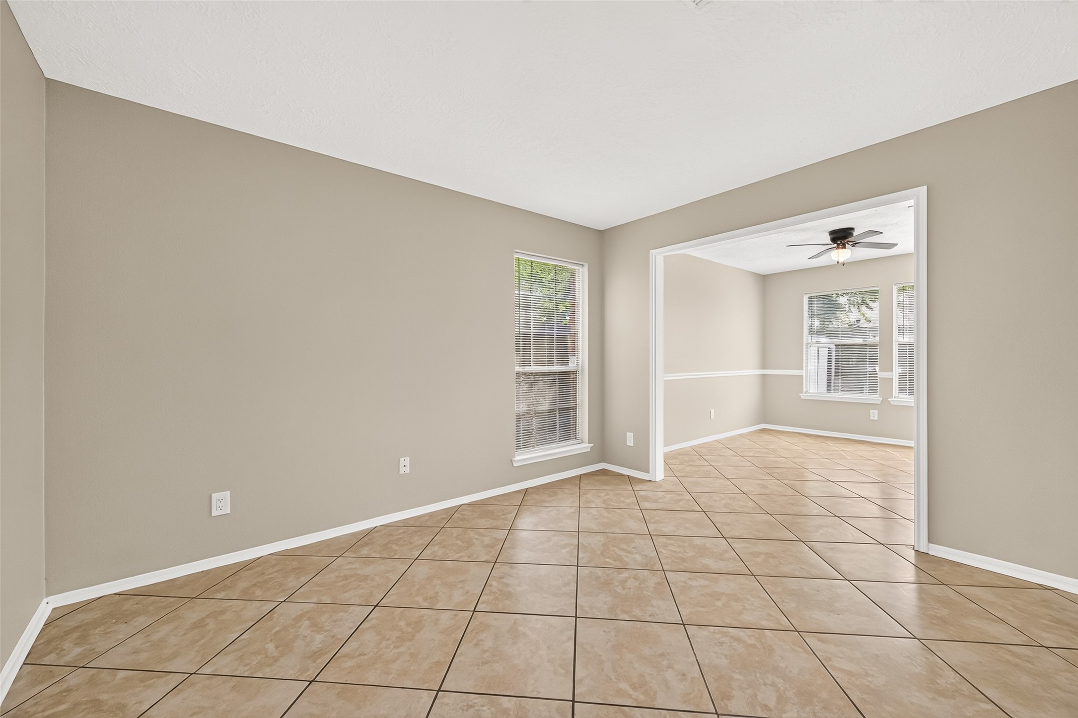 5631 Roserock Lane Spring, TX 77379 - Photo 9 of 50 Gallery Image 9