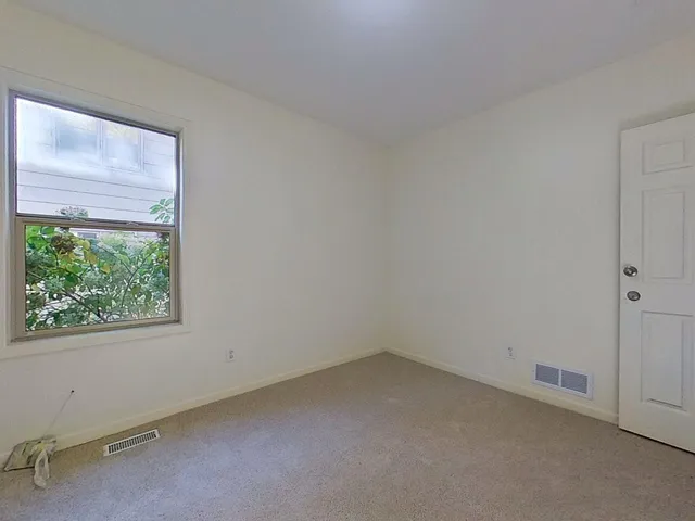 $292,500 | 3419 North 6th Street, Minneapolis, MN 55412