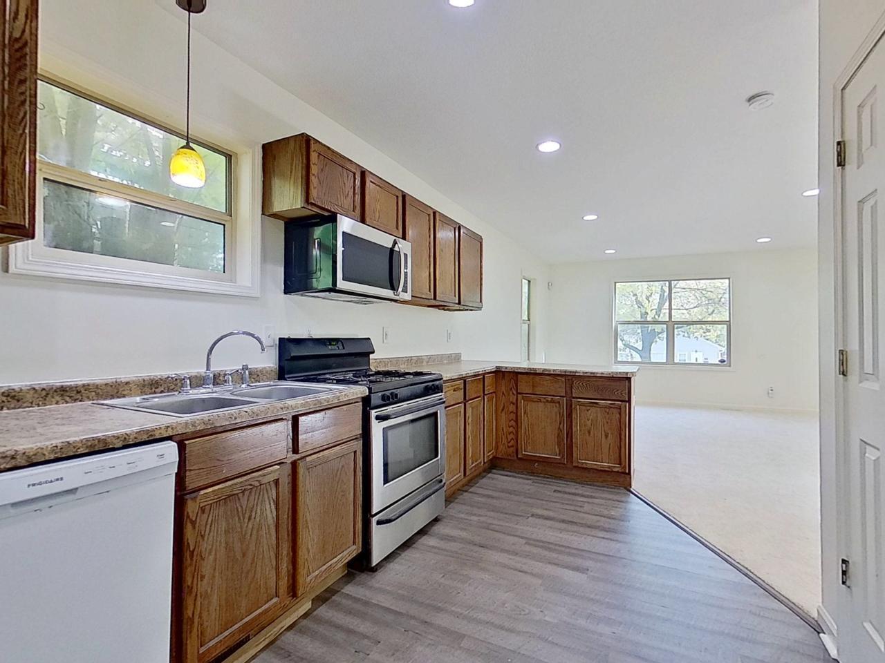 3419 North 6th Street Minneapolis, MN 55412 - Photo 5 of 19