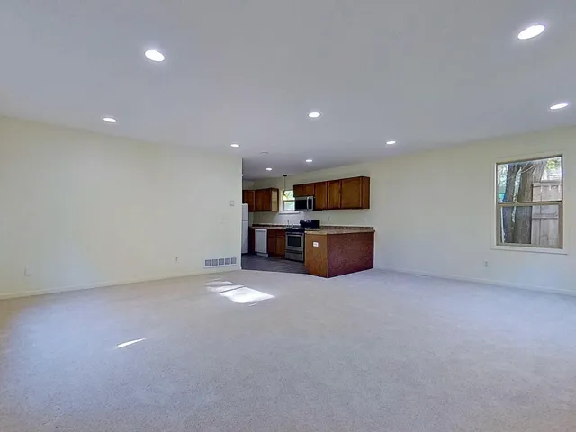 $292,500 | 3419 North 6th Street, Minneapolis, MN 55412