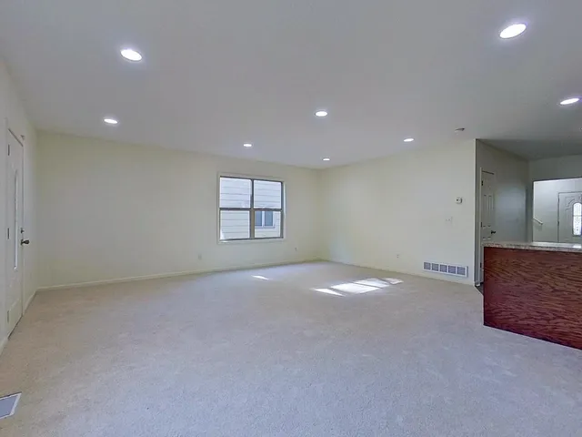 $292,500 | 3419 North 6th Street, Minneapolis, MN 55412