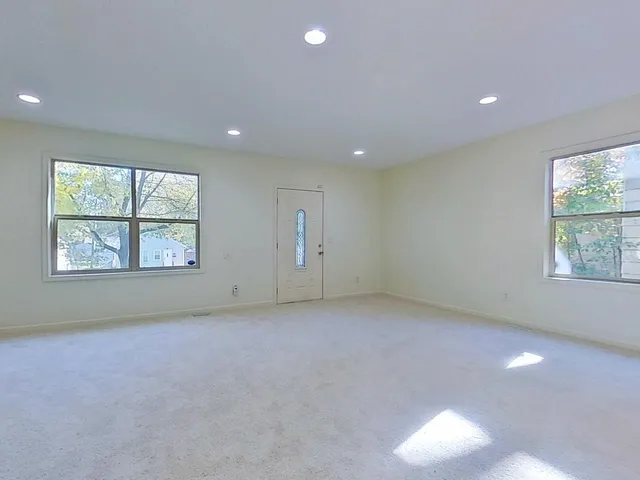 $292,500 | 3419 North 6th Street, Minneapolis, MN 55412