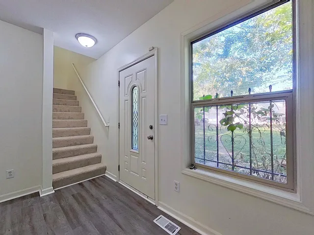 $292,500 | 3419 North 6th Street, Minneapolis, MN 55412