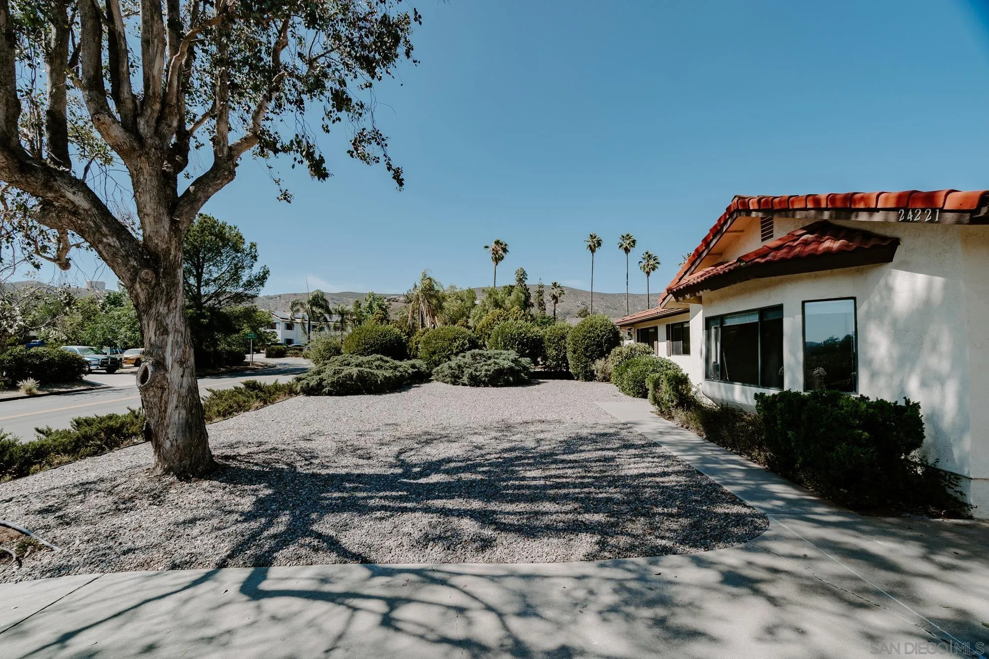 24221 Del Amo Road Ramona, CA 92065 - Photo 27 of 29 Gallery Image 27