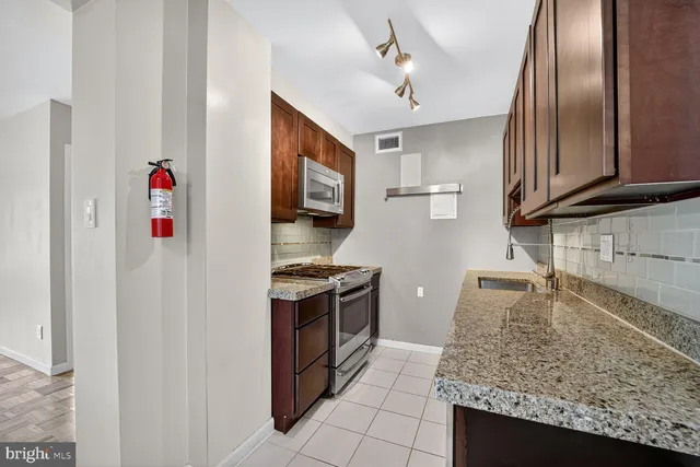 $285,000 | 2475 Virginia Avenue Northwest, Unit 113, Washington, DC 20037