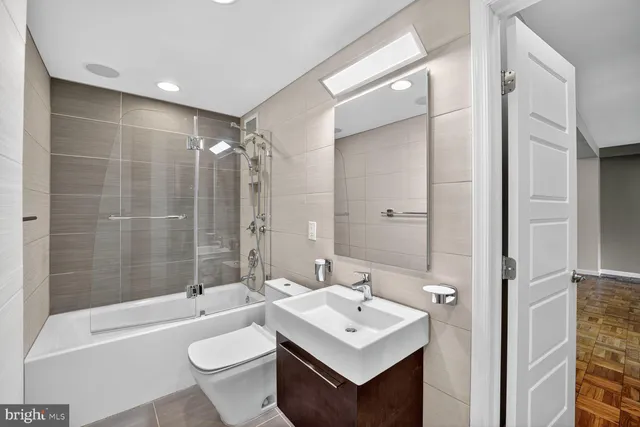 $285,000 | 2475 Virginia Avenue Northwest, Unit 113, Washington, DC 20037