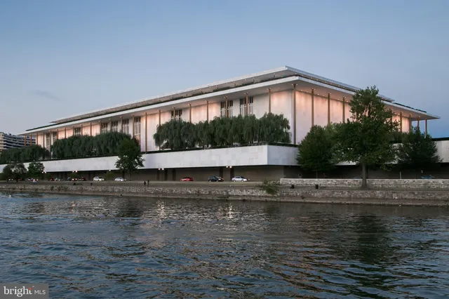 $285,000 | 2475 Virginia Avenue Northwest, Unit 113, Washington, DC 20037