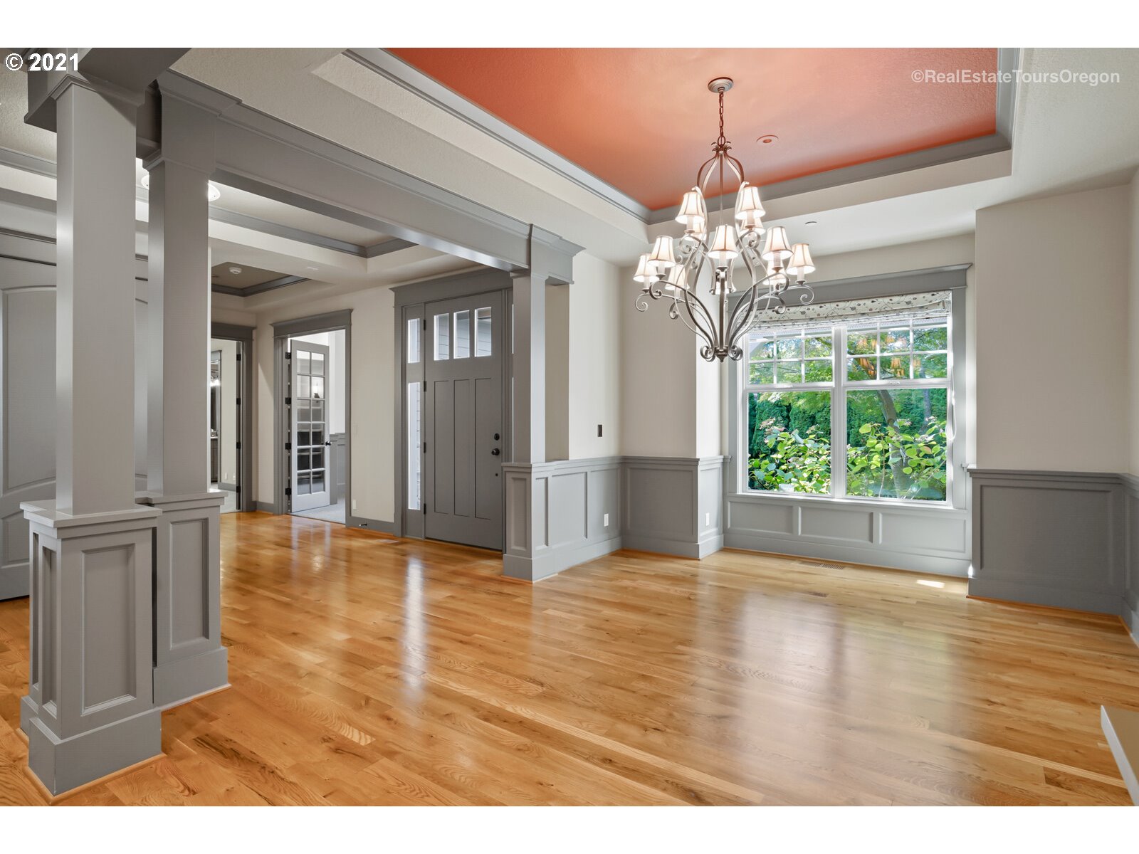 3973 Southwest Childs Road Lake Oswego, OR 97034 - Photo 12 of 32 Gallery Image 12