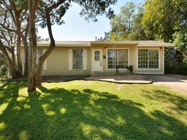 $2,600 | 401 Cherry Hill Drive, Austin, TX 78704
