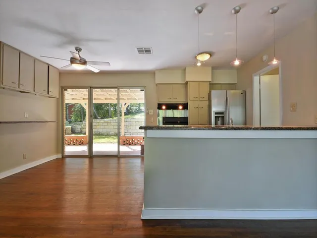 $2,850 | 401 Cherry Hill Drive, Austin, TX 78704