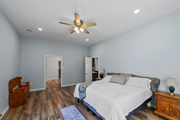 $599,000 | 1416 Avenue L, Santa Fe, TX 77510