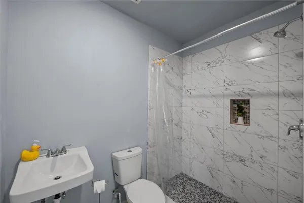 $599,000 | 1416 Avenue L, Santa Fe, TX 77510