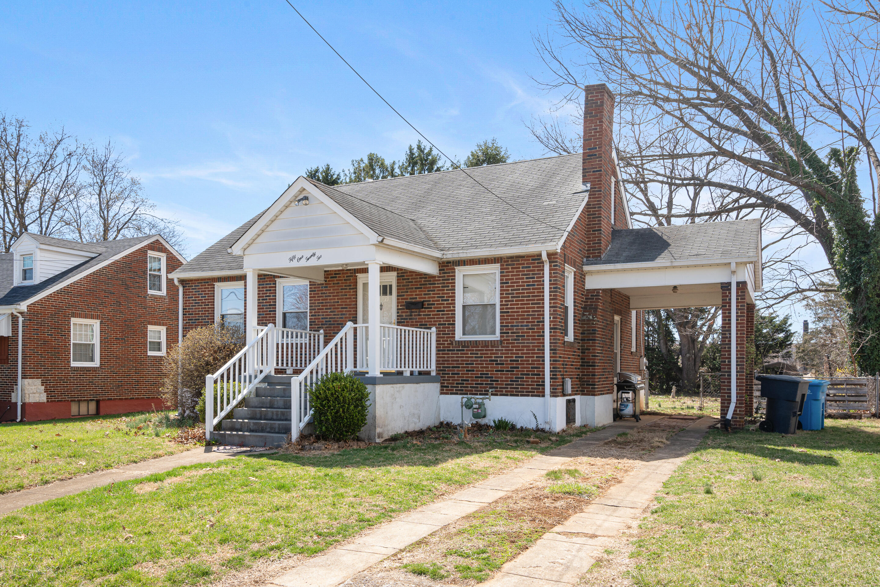 5122 Hearthstone Road Roanoke, VA 24012 - Photo 1 of 31 5122-Hearthstone-Rd-NW-Roanoke-1