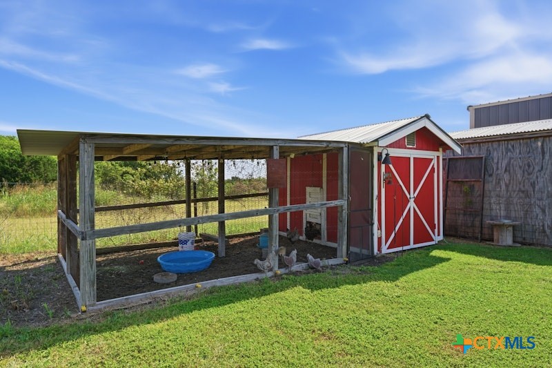 3630 Bottoms East Road Troy, TX 76579 - Photo 26 of 37 Chicken Coop