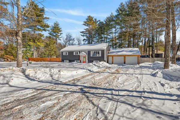 $299,900 | 28 Hanna Drive, Waterboro, ME 04030