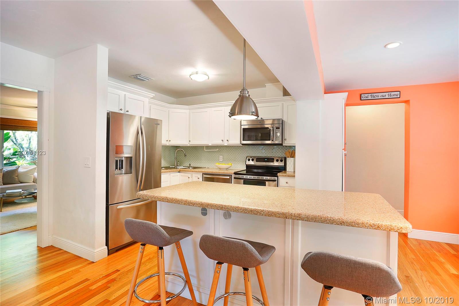 2260 Overbrook Street Miami, FL 33133 - Photo 10 of 27 Gallery Image 10
