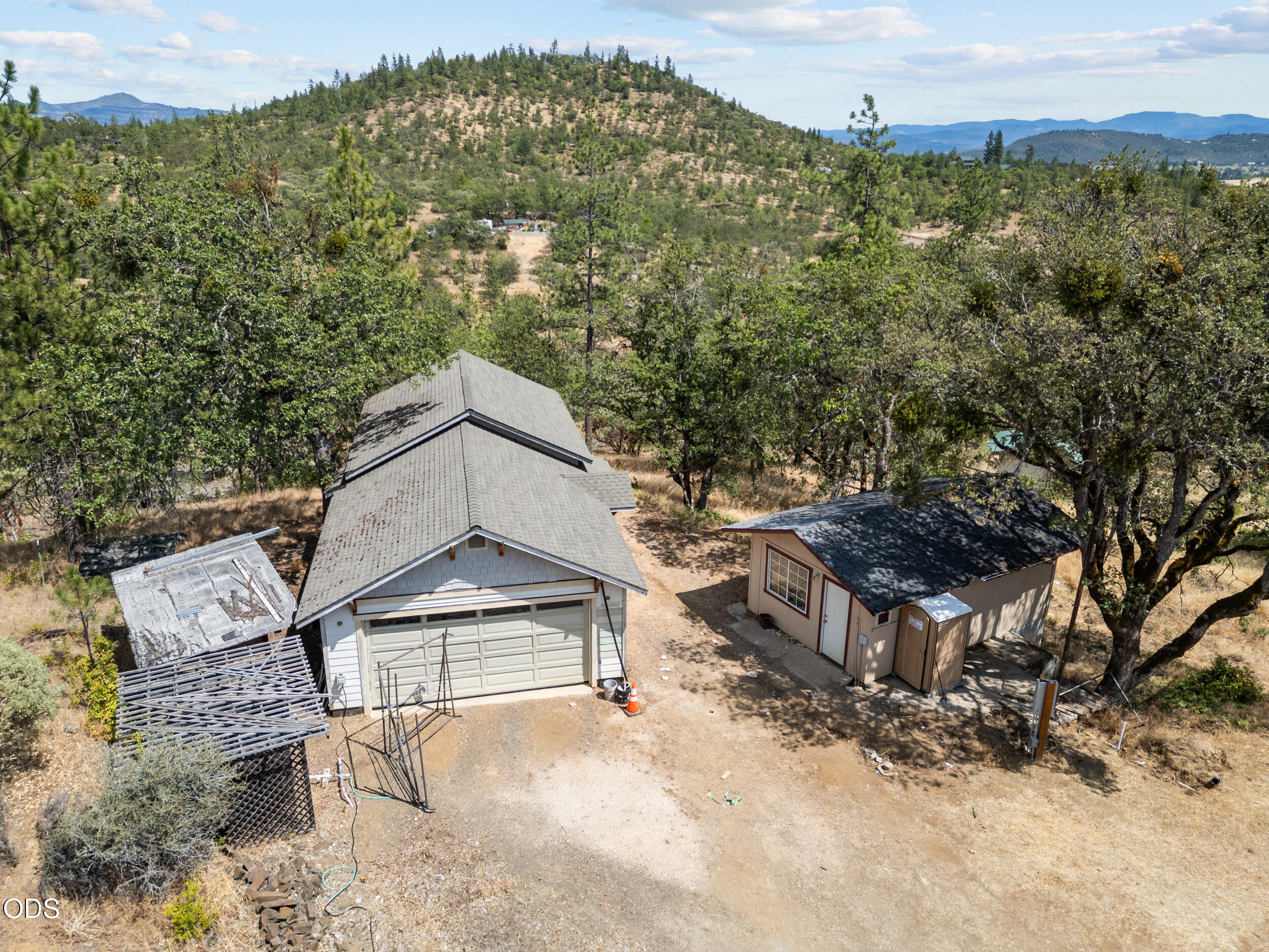 3840 Beagle Road White City, OR 97503 - Photo 1 of 32