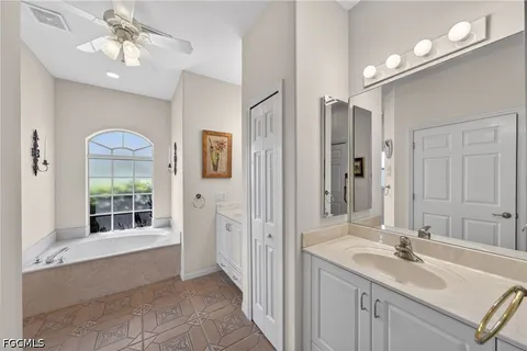 $619,900 | 3815 Northwest 5th Terrace, Cape Coral, FL 33993