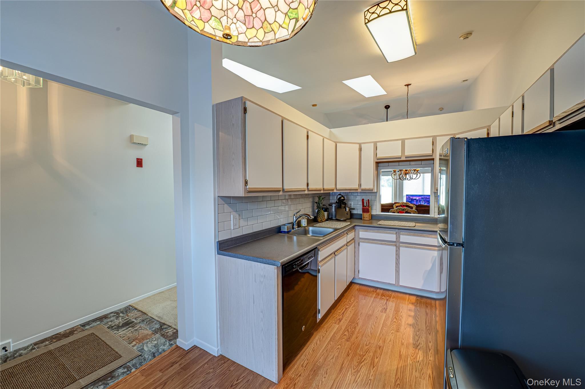 757 Spring Lake Drive Middle Island, NY 11953 - Photo 14 of 29