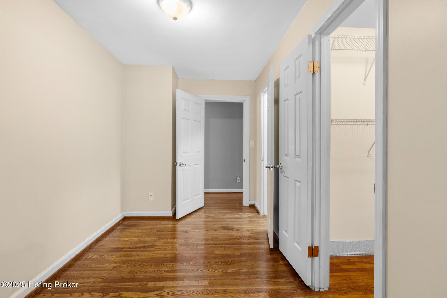 6712 Cooper Chapel Road Louisville, KY 40229 - Photo 23 of 78 DSC03320