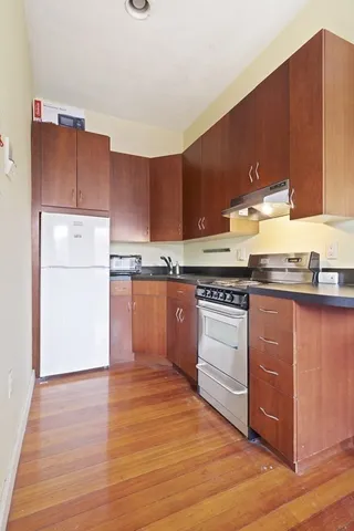 $2,200 | 701 Massachusetts Avenue, Unit 7, Boston, MA 02118