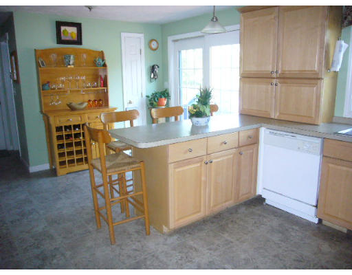 34 Cannon Rock Road Lynn, MA 01904 - Photo 4 of 12 Gallery Image 4