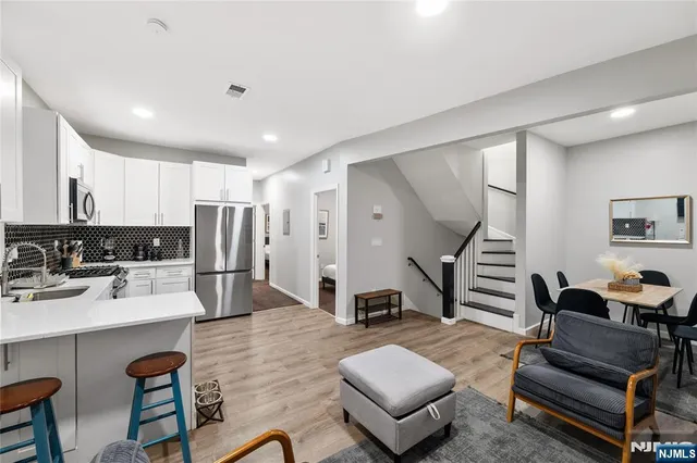 $899,999 | 396 14th Avenue, Irvington, NJ 07111