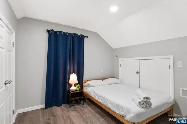 $899,999 | 396 14th Avenue, Irvington, NJ 07111