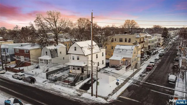 $899,999 | 396 14th Avenue, Irvington, NJ 07111