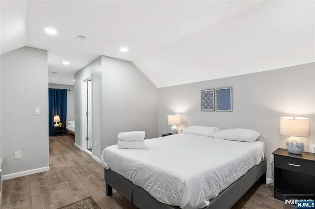 $899,999 | 396 14th Avenue, Irvington, NJ 07111