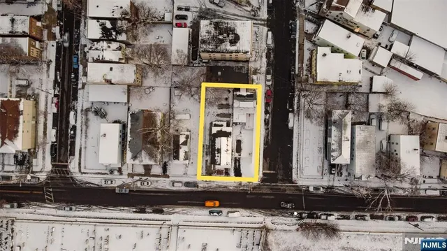 $899,999 | 396 14th Avenue, Irvington, NJ 07111