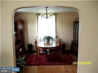710 South York Road Hatboro, PA 19040 - Photo 5 of 12