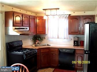 710 South York Road Hatboro, PA 19040 - Photo 6 of 12