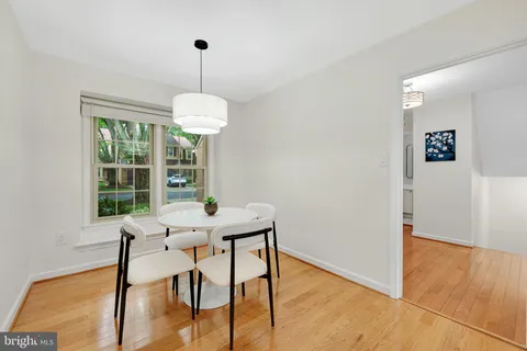 $934,950 | 11402 Empire Lane, Rockville, MD 20852