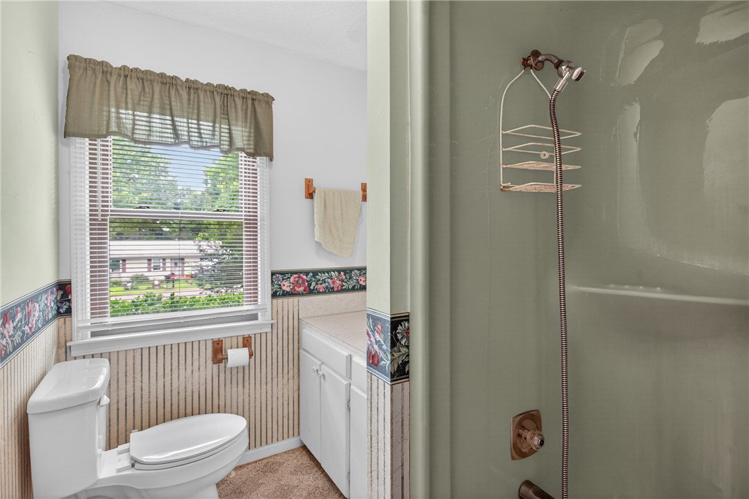 112 Holliday Lane Pendleton, SC 29670 - Photo 27 of 42 Functional bathroom with a window providing natural light and a practical shower area.