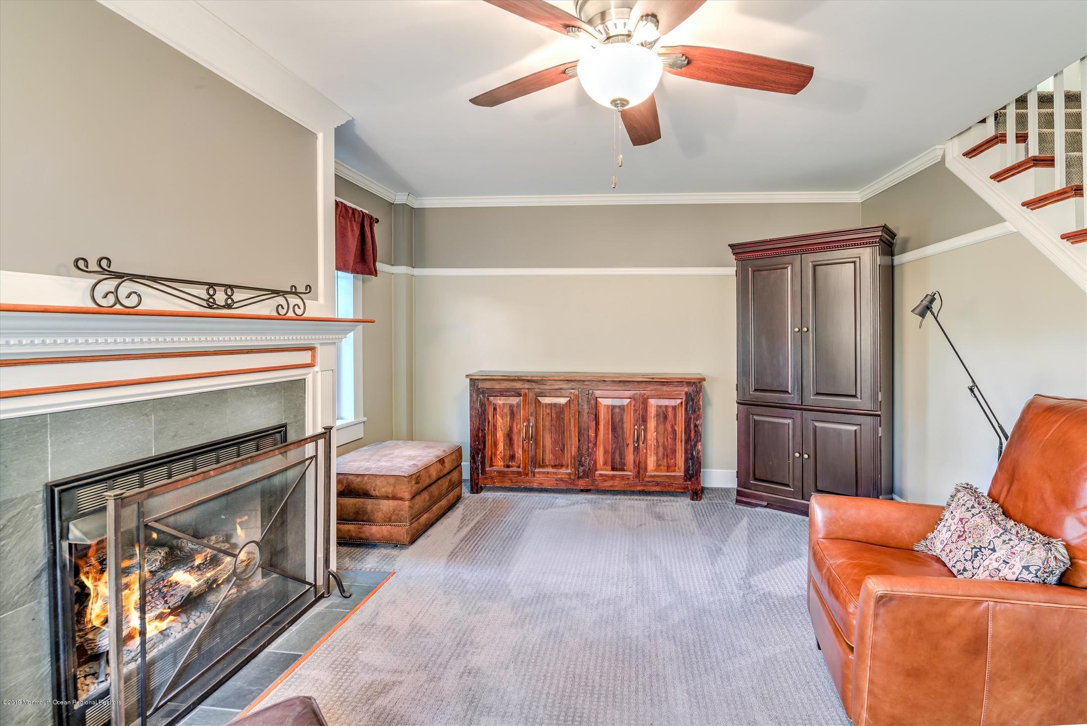 179 Wemrock Road Freehold, NJ 07728 - Photo 19 of 64 14-LIVING ROOM