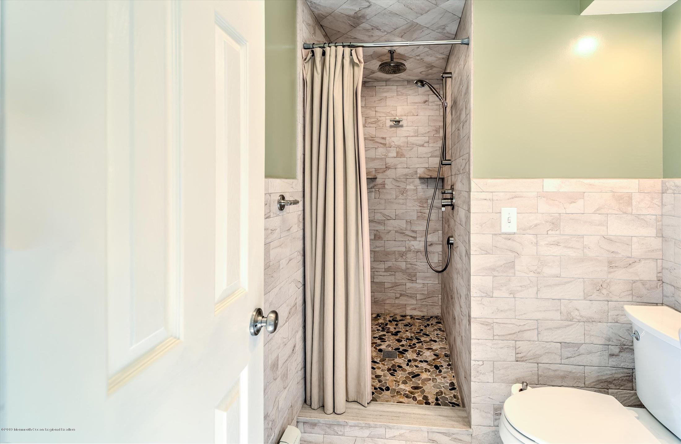 179 Wemrock Road Freehold, NJ 07728 - Photo 35 of 64 39-BATHROOM