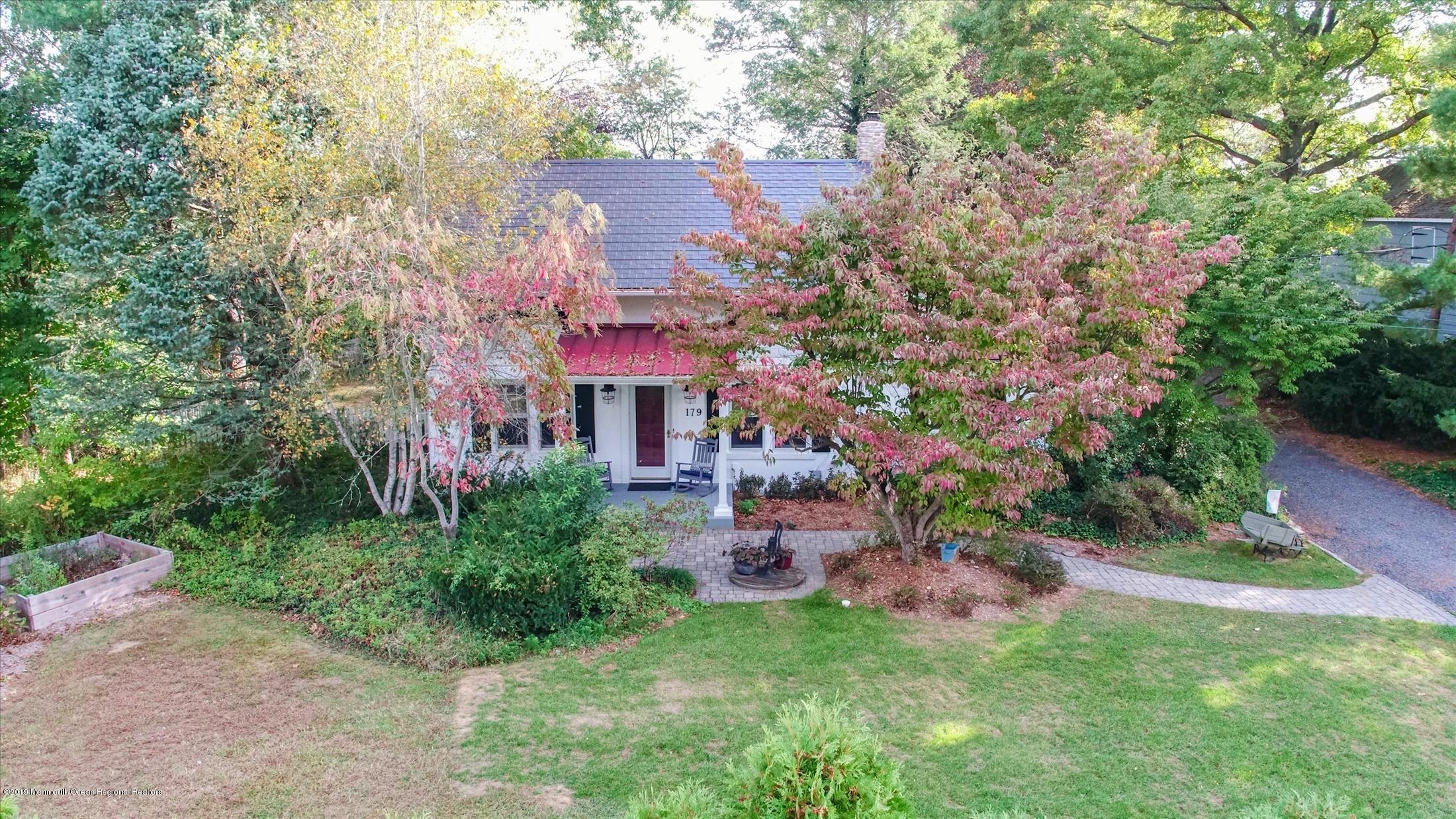 179 Wemrock Road Freehold, NJ 07728 - Photo 5 of 64 07-2601205