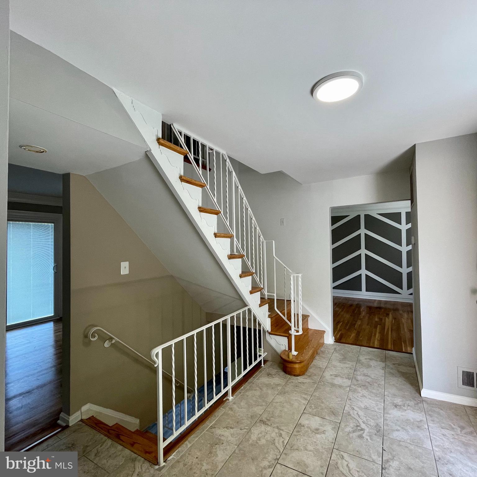 2005 Queensguard Road Silver Spring, MD 20906 - Photo 10 of 73
