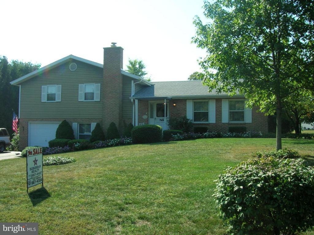332 Windcrest Road Harrisburg, PA 17112 - Photo 1 of 13 Gallery Image 1