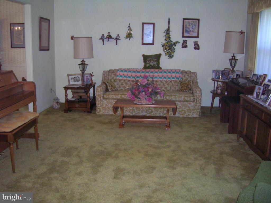 332 Windcrest Road Harrisburg, PA 17112 - Photo 6 of 13 Gallery Image 6