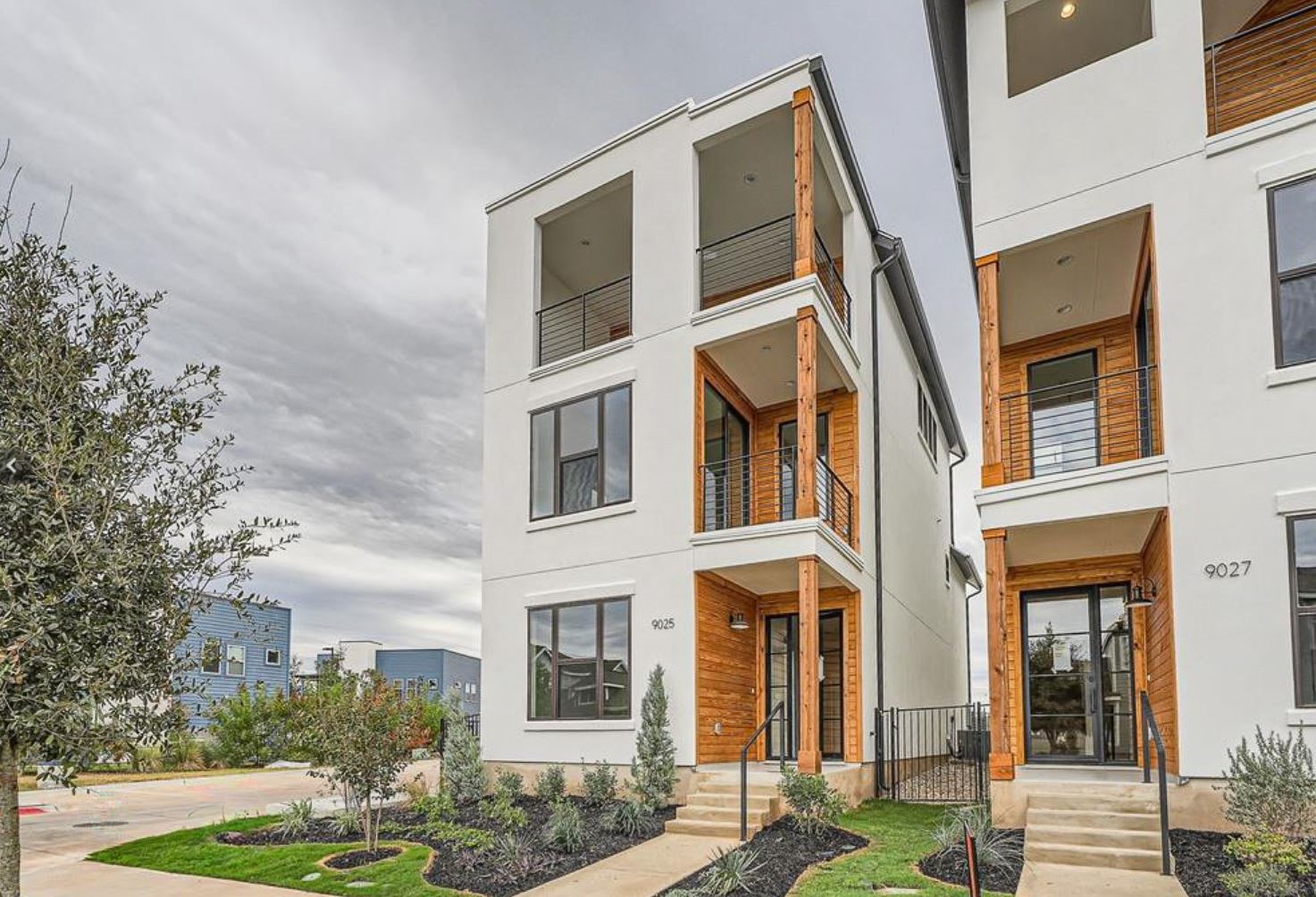 9025 Cattle Baron Path Austin, TX 78747 - Photo 29 of 30 Modern home with stucco siding