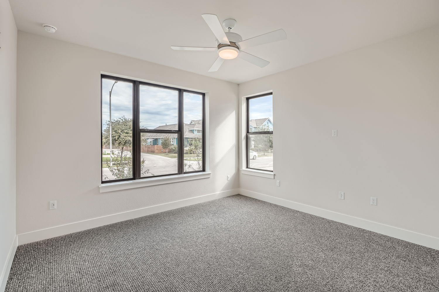 9025 Cattle Baron Path Austin, TX 78747 - Photo 5 of 30