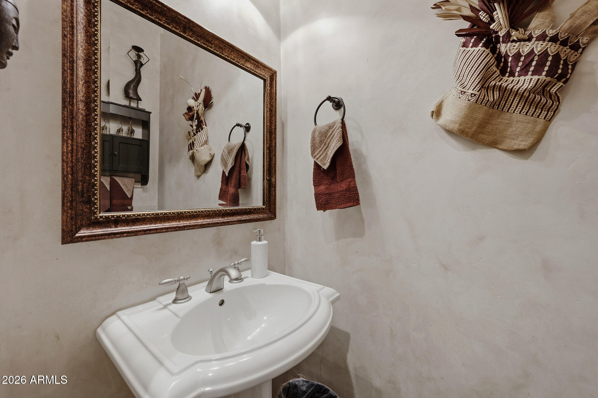 2649 West Irvine Road Phoenix, AZ 85086 - Photo 28 of 90 1/2 Bath