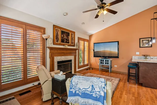 $454,900 | 14255 Wedgwood Glen Drive West, Orland Park, IL 60462