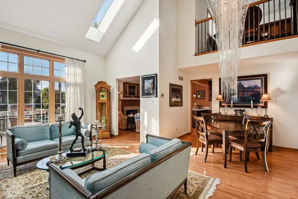 $454,900 | 14255 Wedgwood Glen Drive West, Orland Park, IL 60462