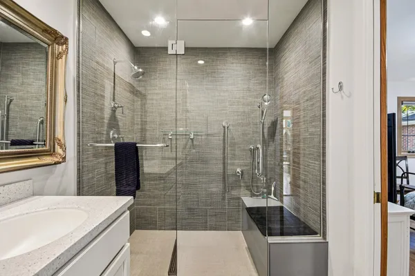 $454,900 | 14255 Wedgwood Glen Drive West, Orland Park, IL 60462